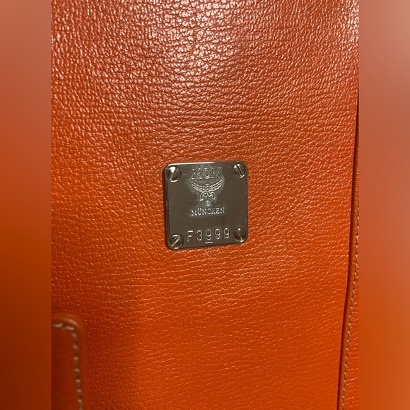 MCM Handbag - Picture 3 of 16